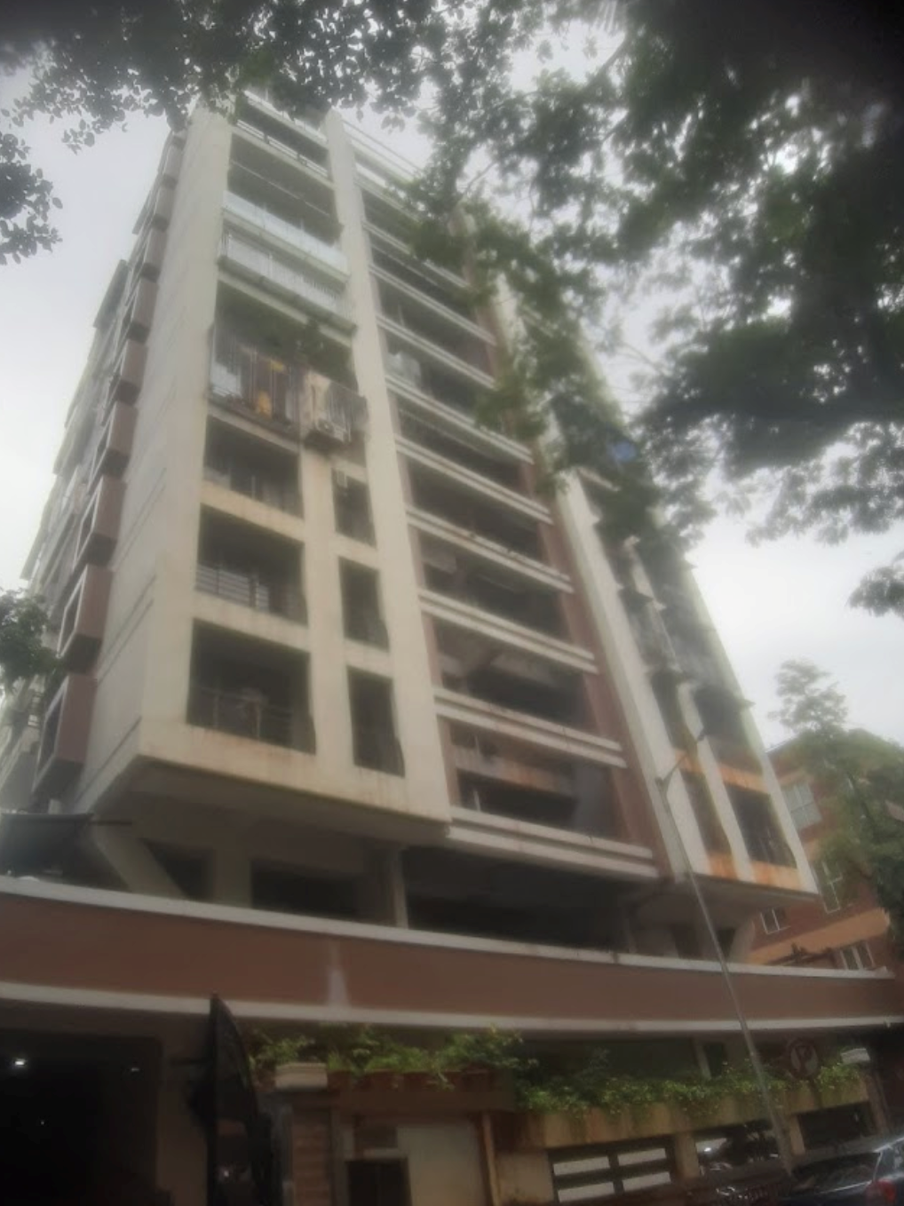 3 BHK Semi Furnished in Hari Bhavan , Gamdevi